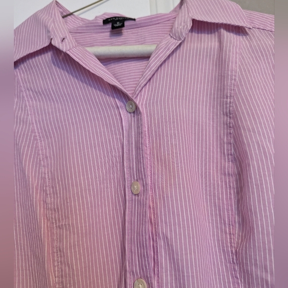 Women's Ann Taylor button down top 6 - Picture 4 of 8